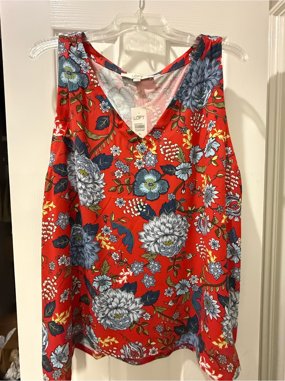 LOFT Red Floral V-Neck Sleeveless Camisole